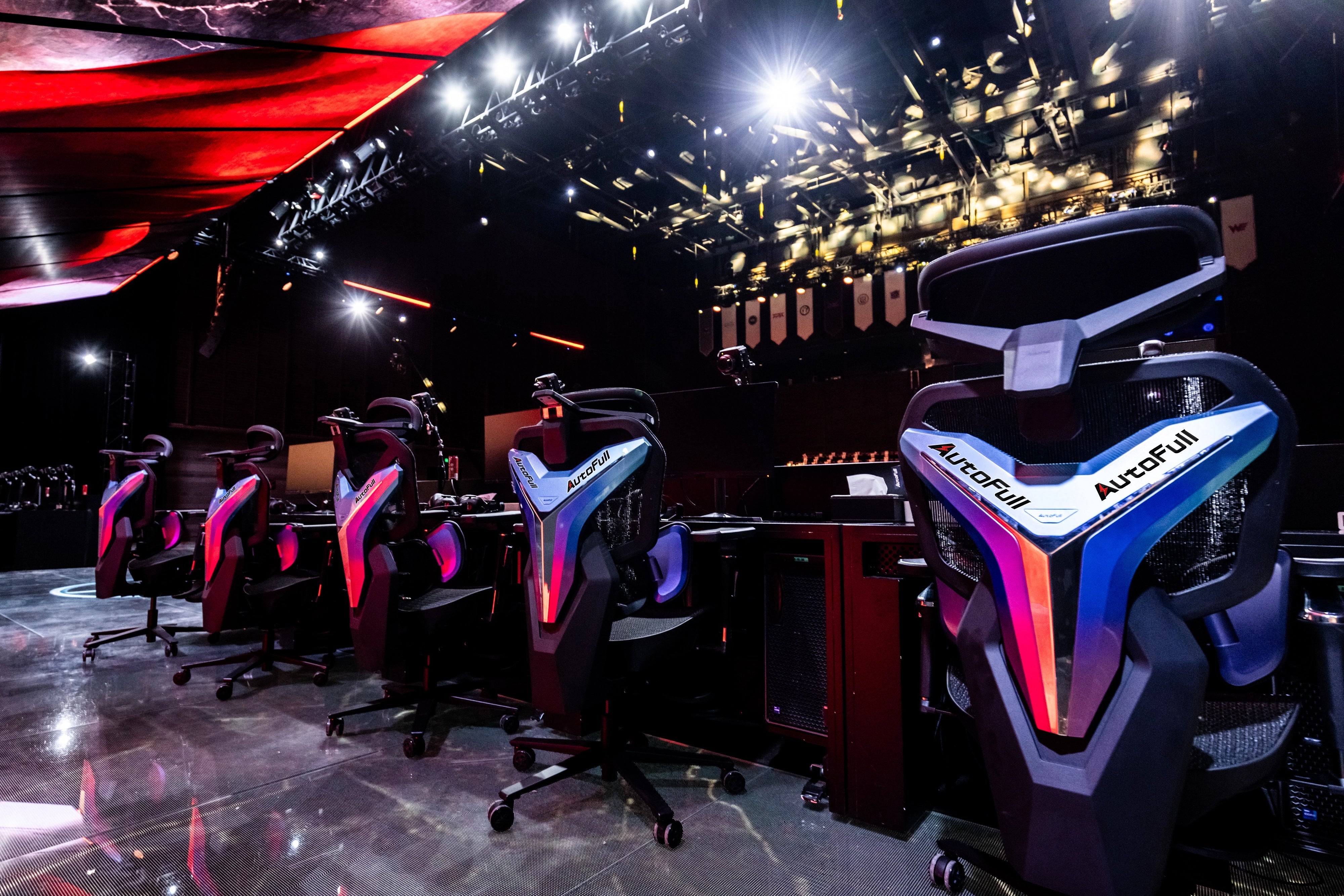 AutoFull business chairs
